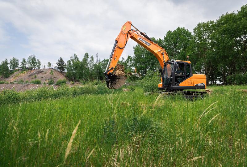 Crawling excavator